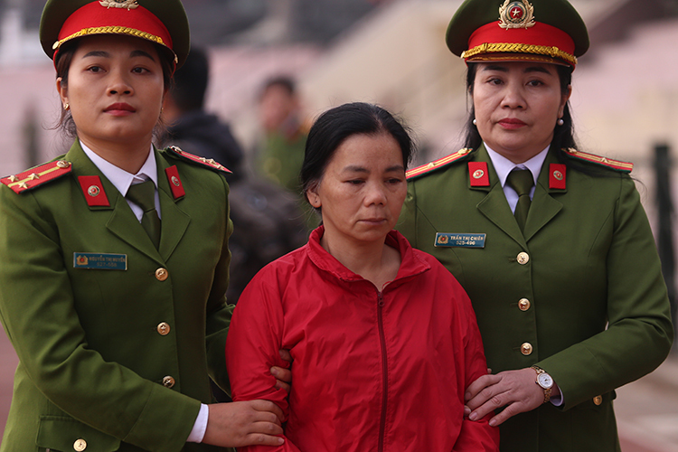 Bị cáo Bùi Thị Kim Thu. Ảnh: Phạm Dự.